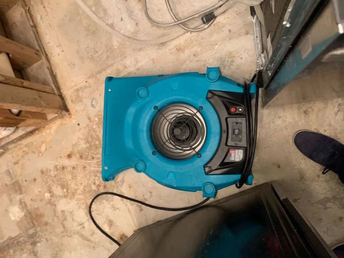 Air mover drying equipment for Mold Remediation & Removal in Sheboygan Falls